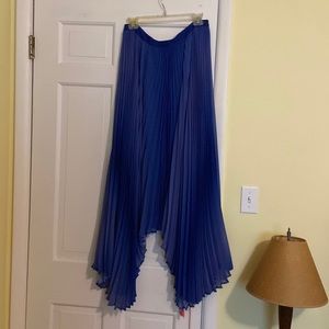 Gorgeous ombré pleated maxi skirt